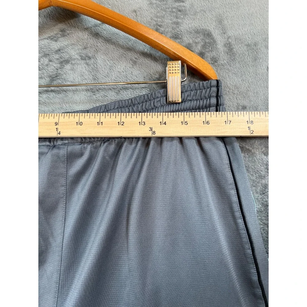 Adidas Silky Dazzle Basketball Shorts Mens Size XL Gray Three Stripe 8" Inseam - Picture 5 of 7
